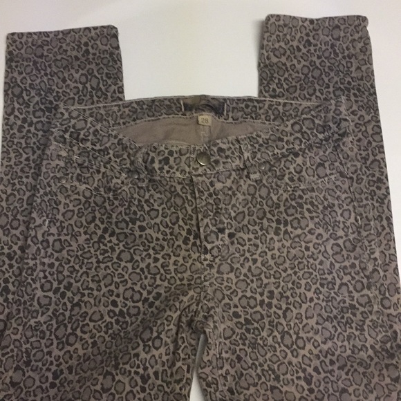 🎉Host Pick!🎉Paige "Peg"Skinny Leopard Jeans - Picture 5 of 10